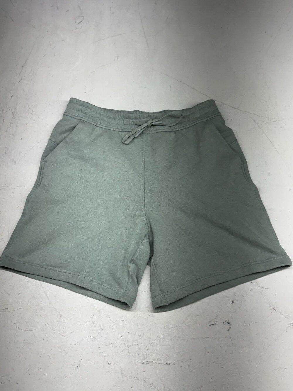 Lululemon Women's Loungeful High-Rise Short Silver Blue Size 8 Sweatshorts Cozy
